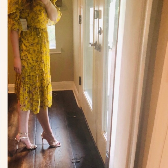 Avec Le Filles Yellow Floral Dress - Picture 11 of 11